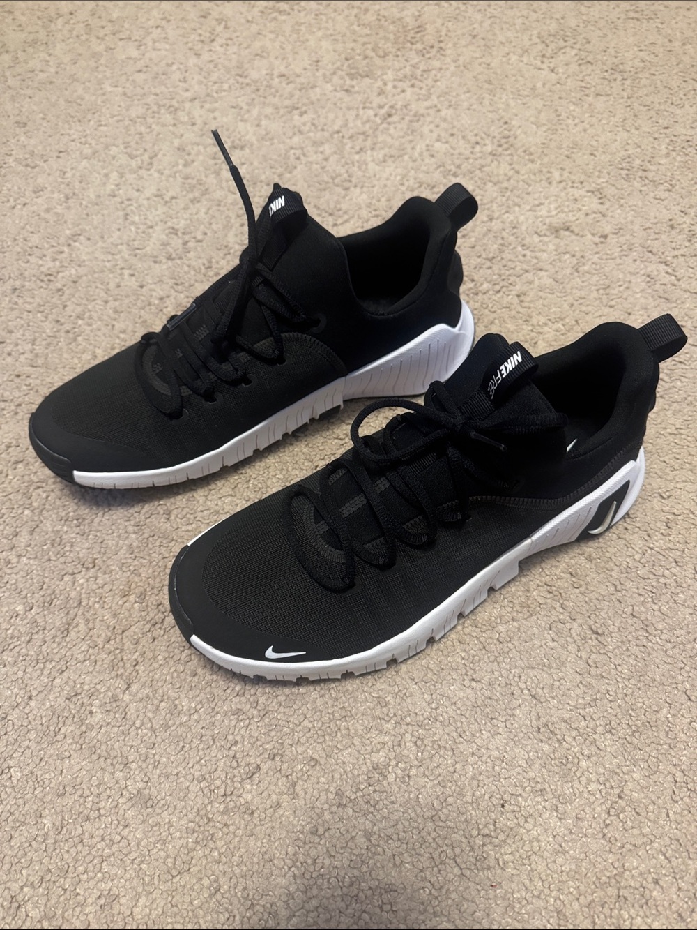 Men’s Black and White Nike Metcon 5 Workout Sneaker